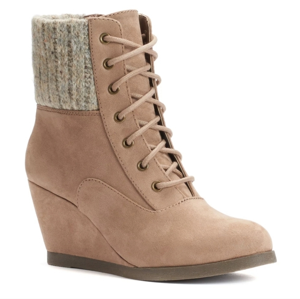 SO Women's Sweater-Knit Wedge Ankle Boots - Taupe Sz: 7.5